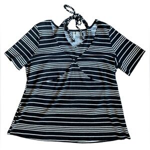 Cato Women's Grey & White Striped V Neck Sewn in Halter Short Sleeve Size 18/20W